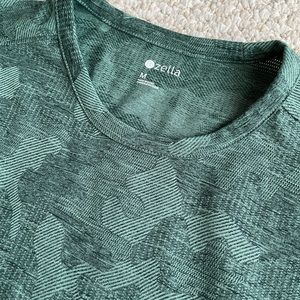 Zella workout shirt
